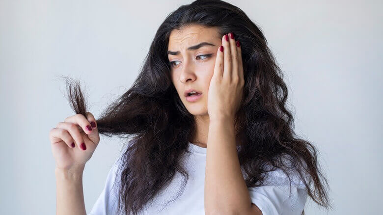 هل البروتين يضر الشعر؟ وهل هناك بدائل آمنة؟